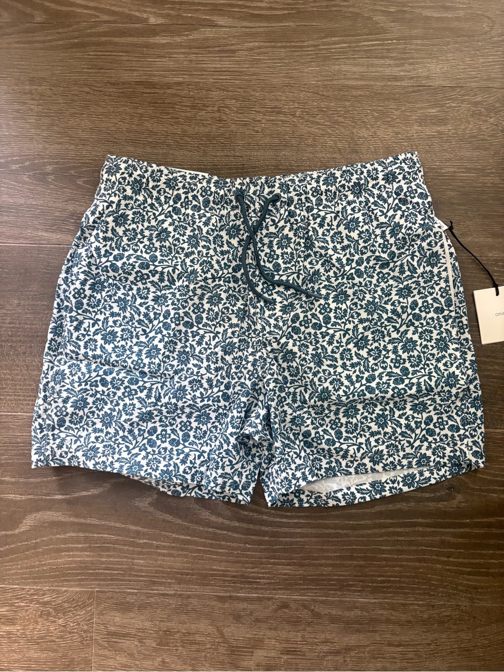 Onia Comfort Lined Swim Trunks - Size XL NEW!